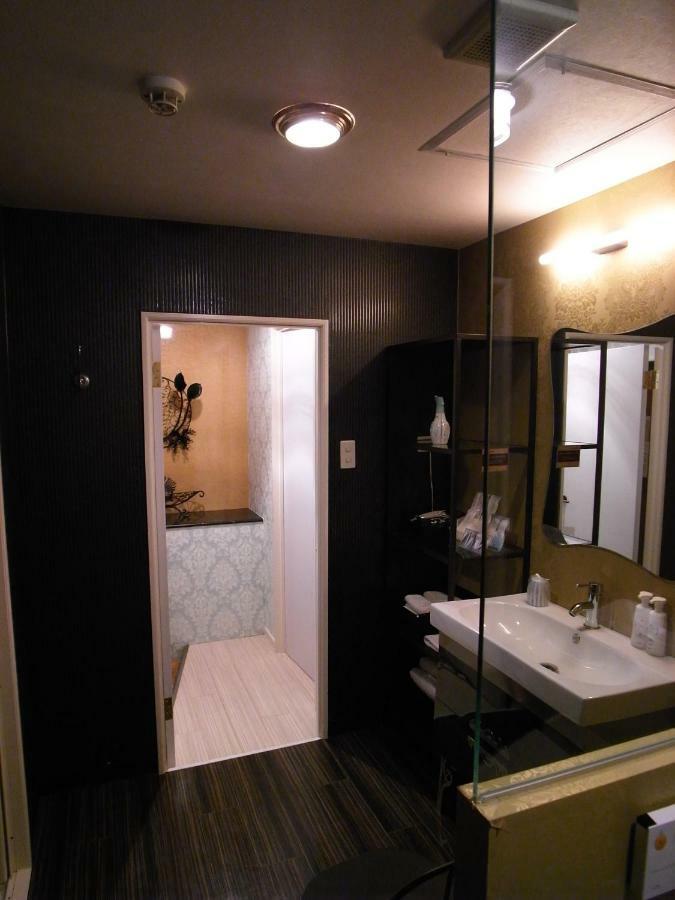 Hotel Rafaie (Adults Only) Токио Экстерьер фото